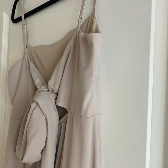 SHOW ME YOUR MUMU- Lauren Tie Maxi Dress in Show Me The Ring Crisp - Picture 7 of 8